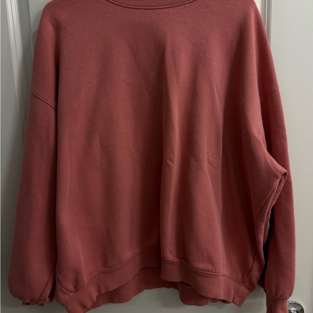 H&M Dusty Rose Crew Neck Sweater